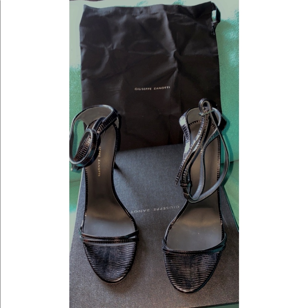 Guiseppe Zanotii Black Heels